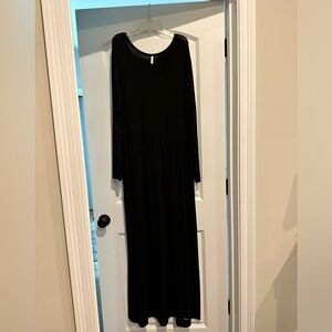 Black maxi dress 2XL